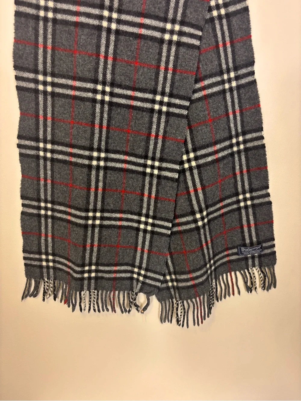 Burberrys Grey Plaid Wool Scarf with Red & White Windowpane